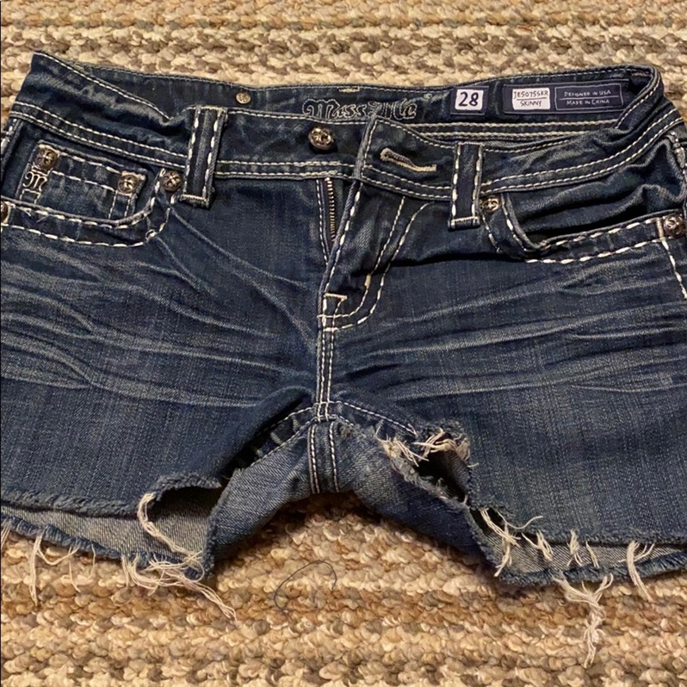 Miss me cutoffs